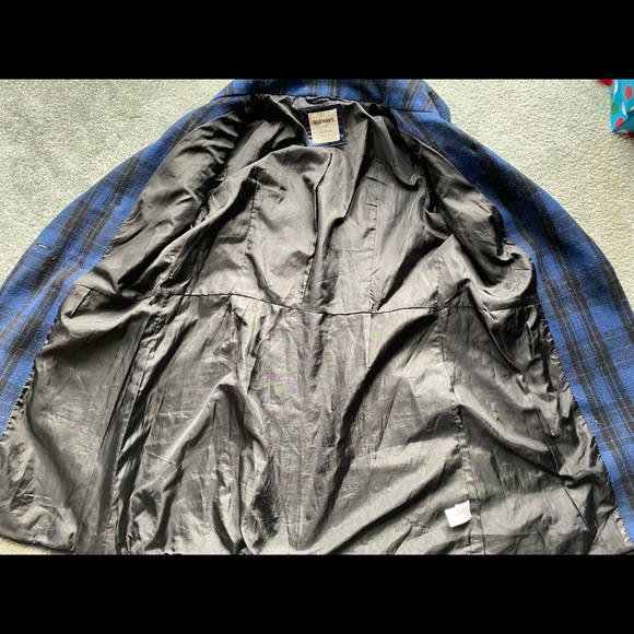 Ladies Winter Coat - Picture 4 of 8